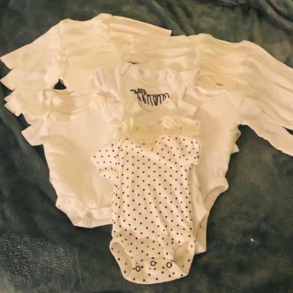 Neborn Onesie - Picture 2 of 3